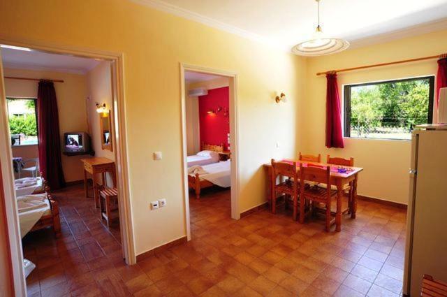 Apartments Corfu Sun Pool Side Benitses  Pokój zdjęcie
